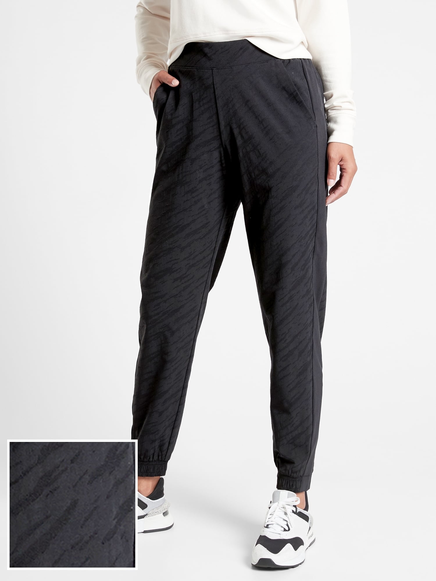 Can anyone ID these athleta pants?: RN#54023. Couldn't find this