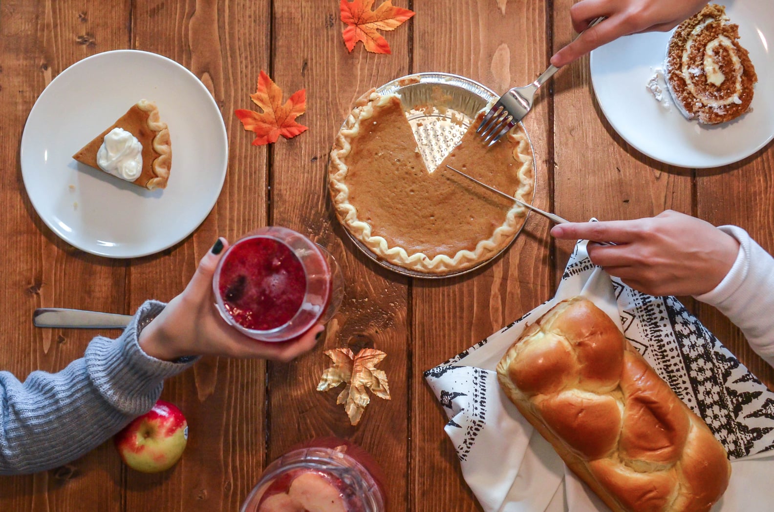 Why You Should Go Out to Dinner For Thanksgiving | POPSUGAR Family