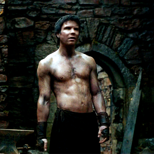When Gendry Shows Off His Six-Pack
