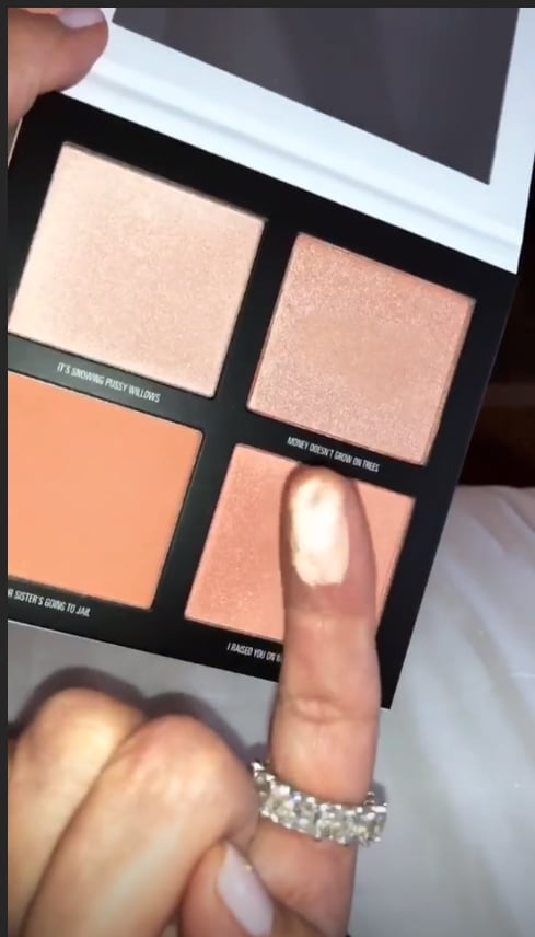 You Re Doing Amazing Sweetie Highlighter Palette Kris Jenner Just Launched A Makeup Collection And She S Doing Amazing Sweetie Popsugar Beauty Photo 9