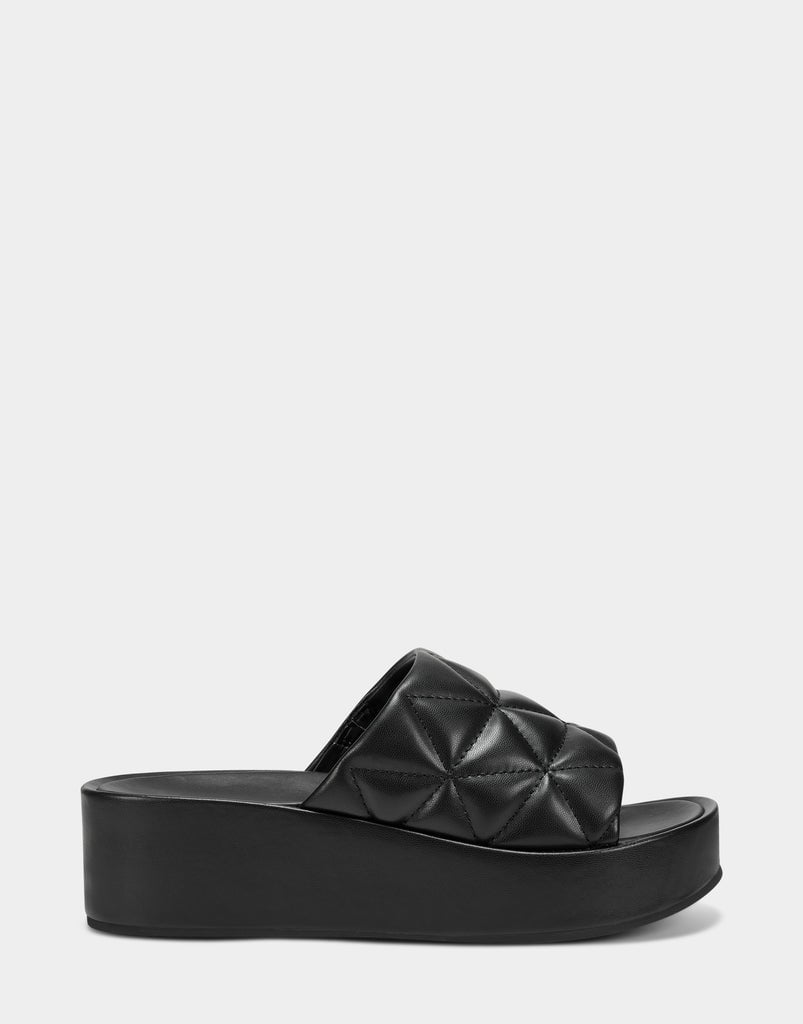 Aerosoles Dayna black quilted sandals