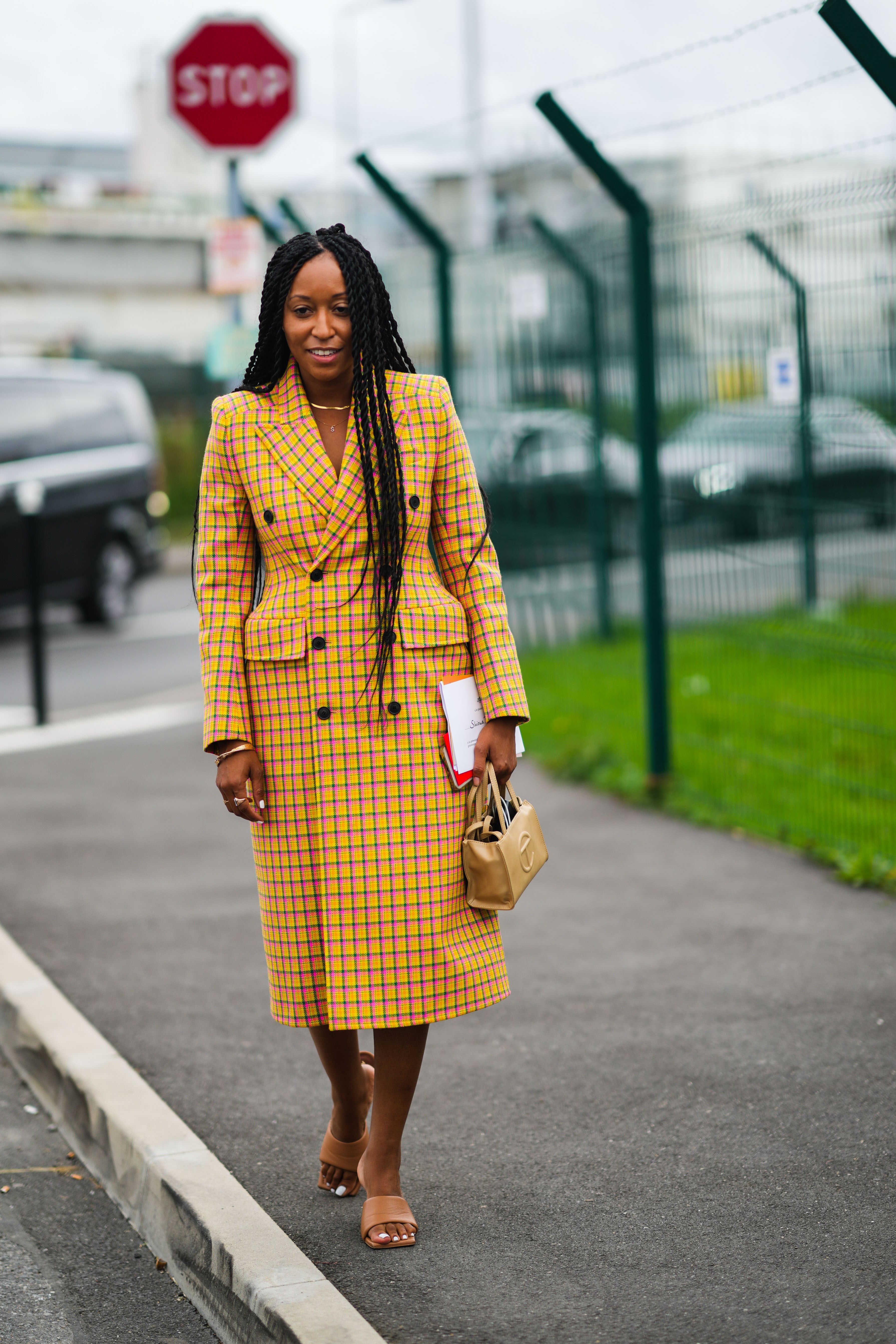 How to wear a midi dress in winter (without freezing) – Sophar So Good