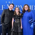 梅丽莎·麦卡锡的13岁的女儿使罕见地出现在《小美人鱼》首映