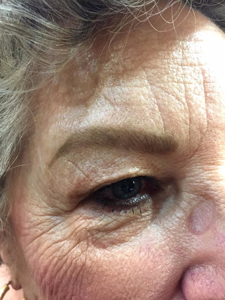 Grandma With Perfect Eyebrows From Reddit