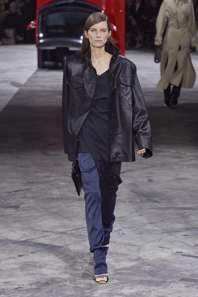 Gigi, Bella, and Yolanda Hadid Walk in the Off-White Show