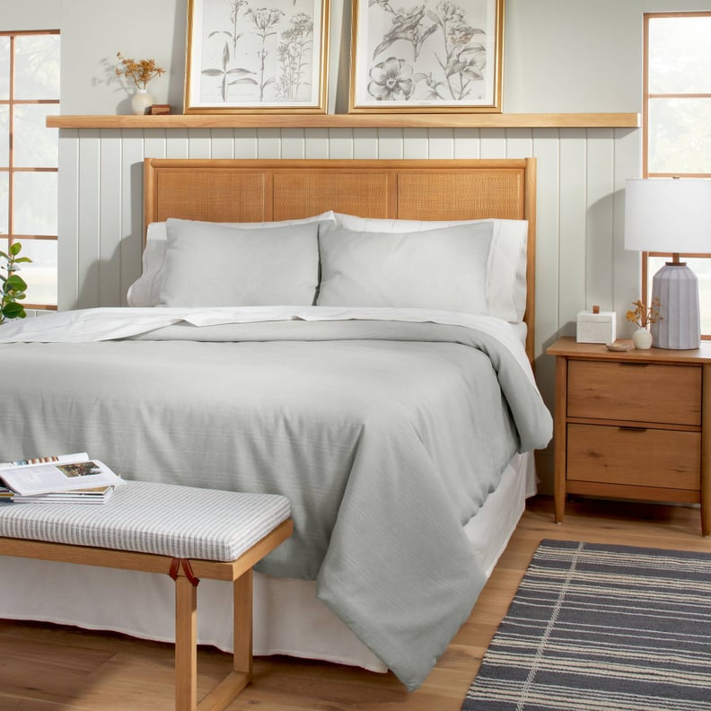 Bedding: Heathered Stripe Comforter & Sham Set