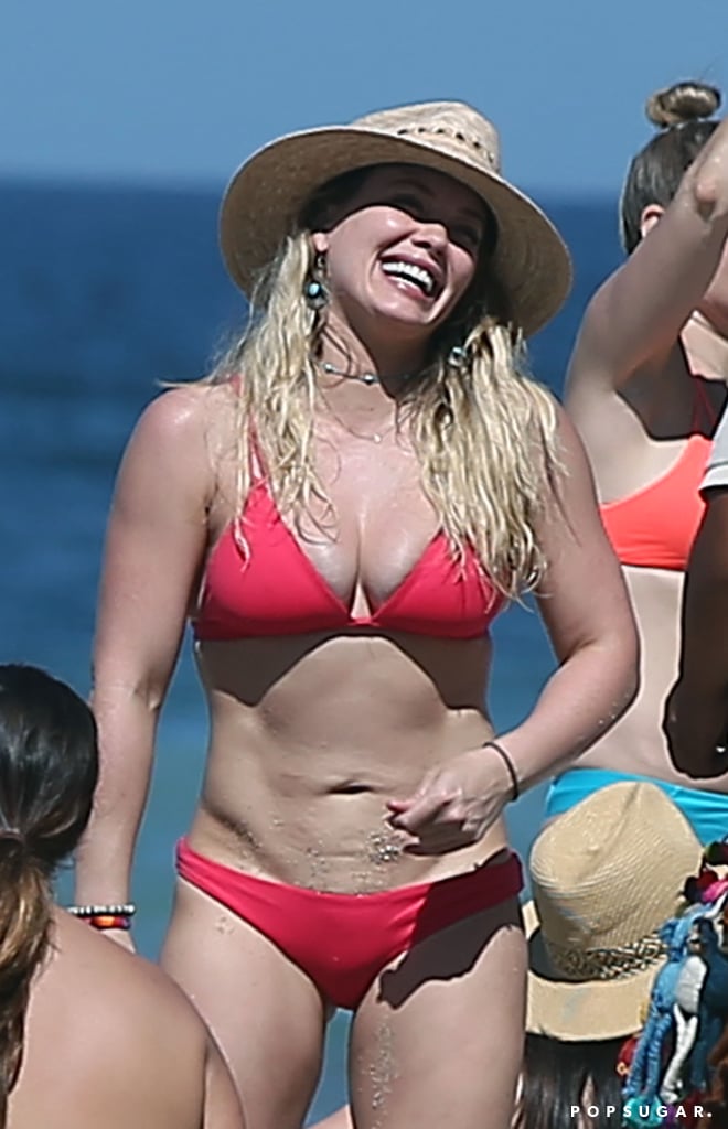 Hilary Duff Bikini Pictures in Mexico February 2017