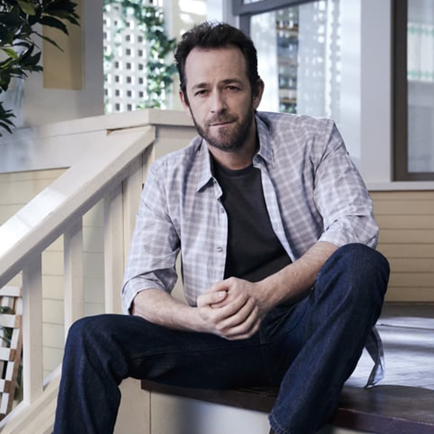 Riverdale Cast Tributes To Luke Perry For Season 4 Premiere Popsugar Celebrity