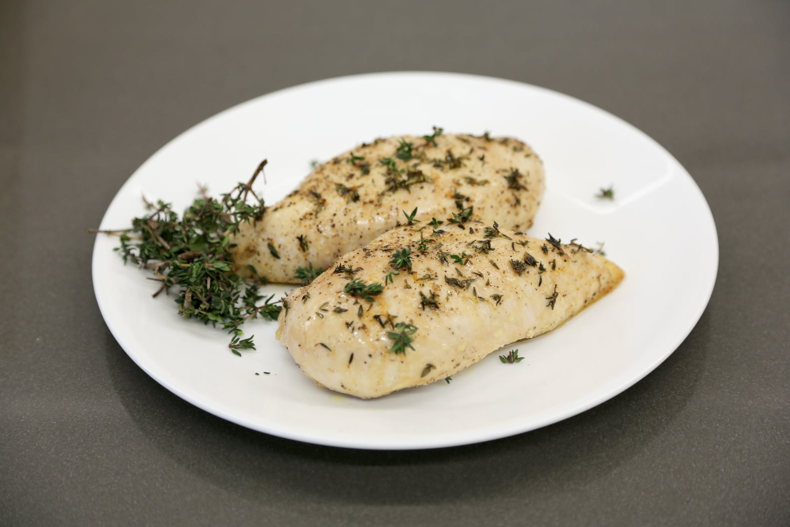 Lemon-Thyme Baked Chicken Recipe | PS Food