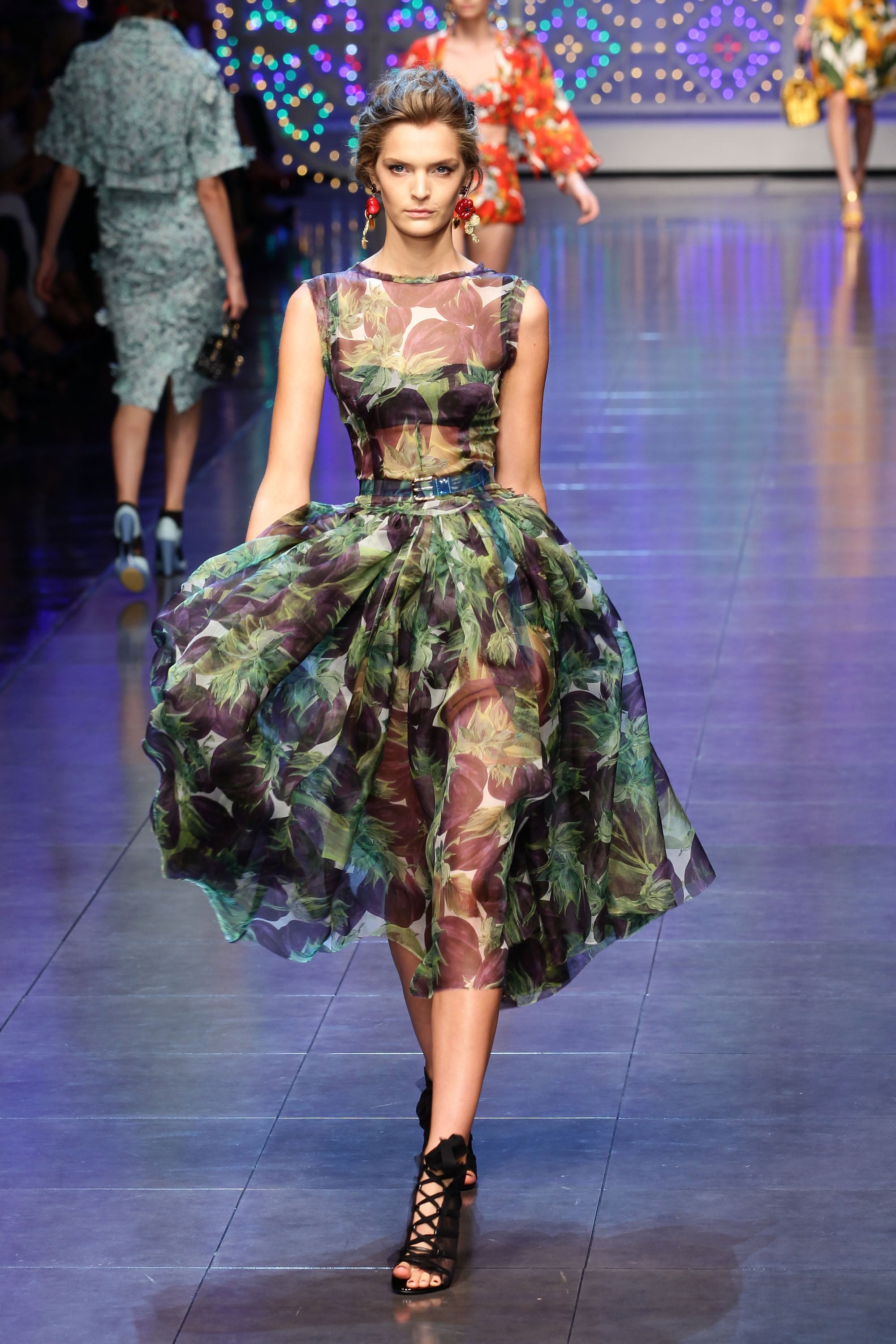 Review and Pictures of Dolce & Gabbana Runway Show at 2012 Spring ...