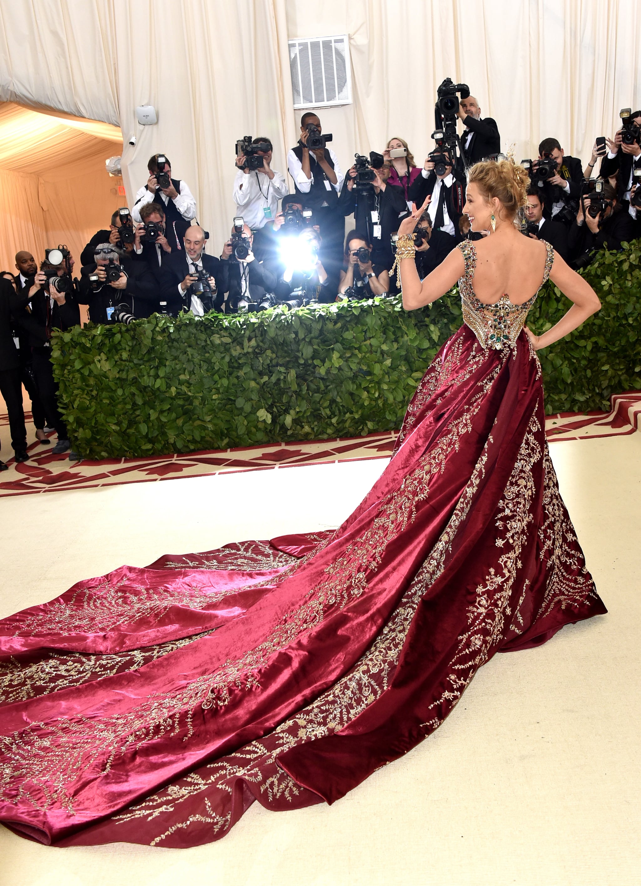 Blake lively met gala 2018 clearance dress
