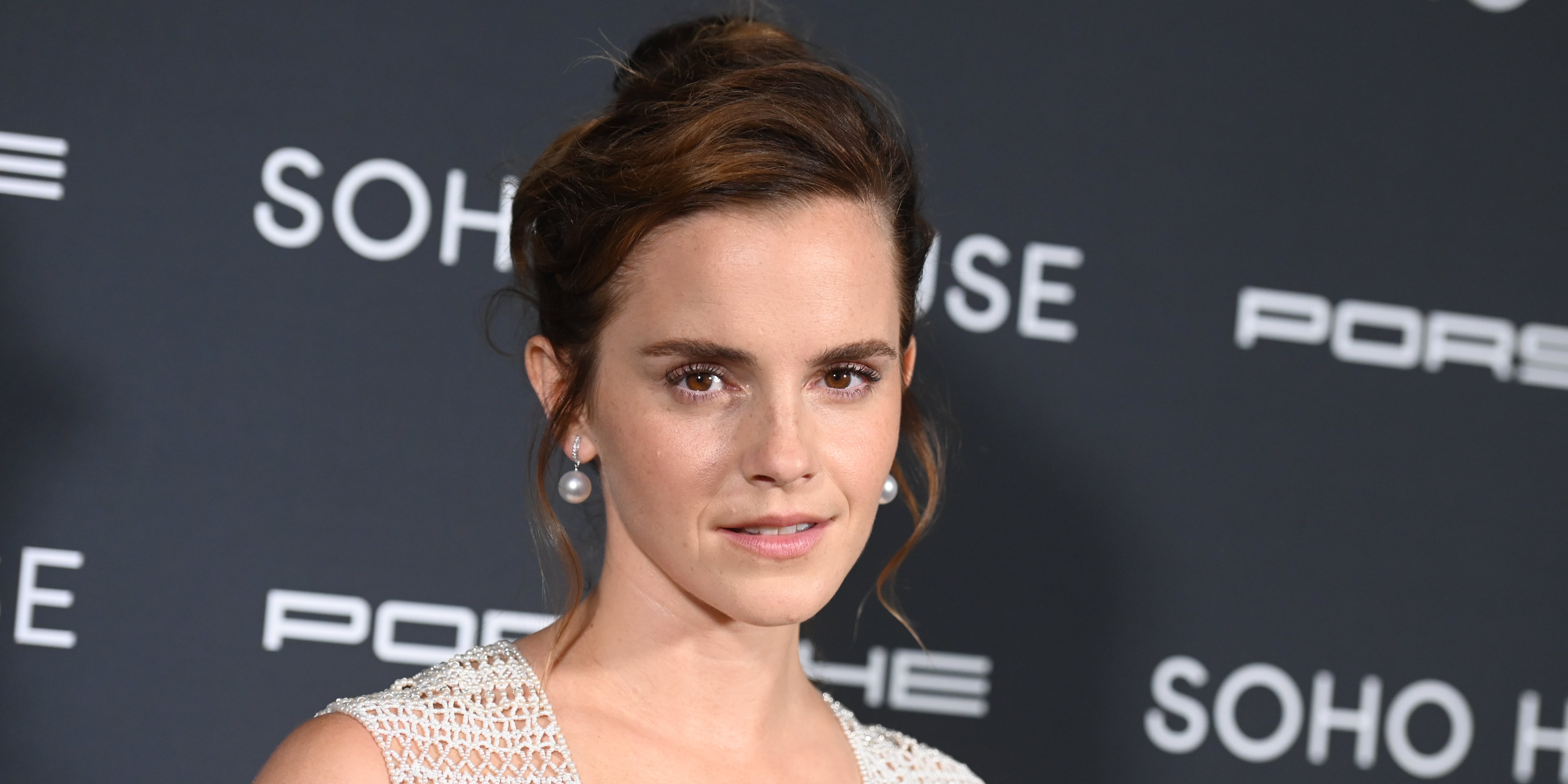 Emma Watson's White Dior Dress at the Soho House Awards - Vimarsana News