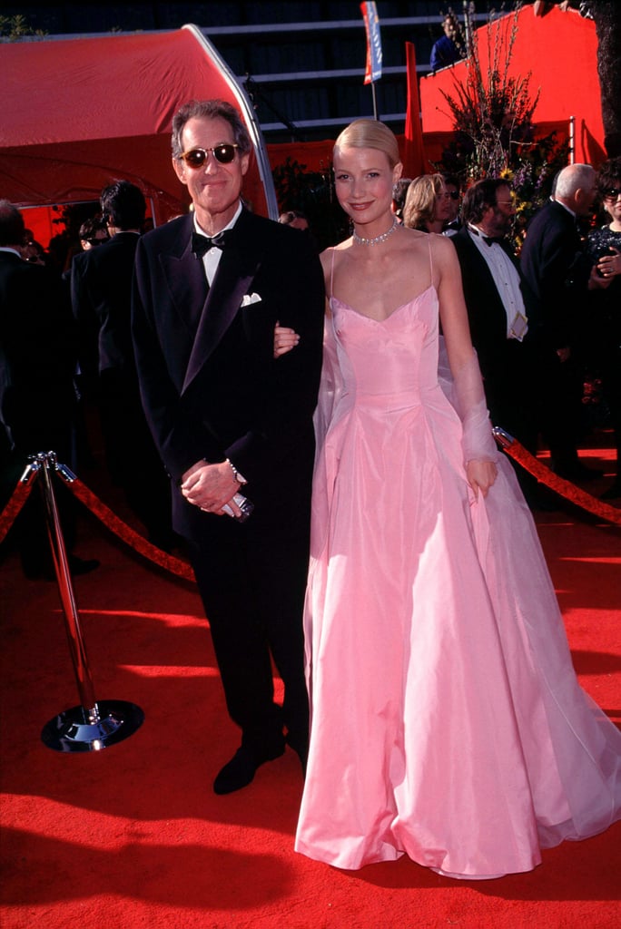 最佳奥斯卡礼服:格温妮丝·帕特洛在1999年的奥斯卡奖