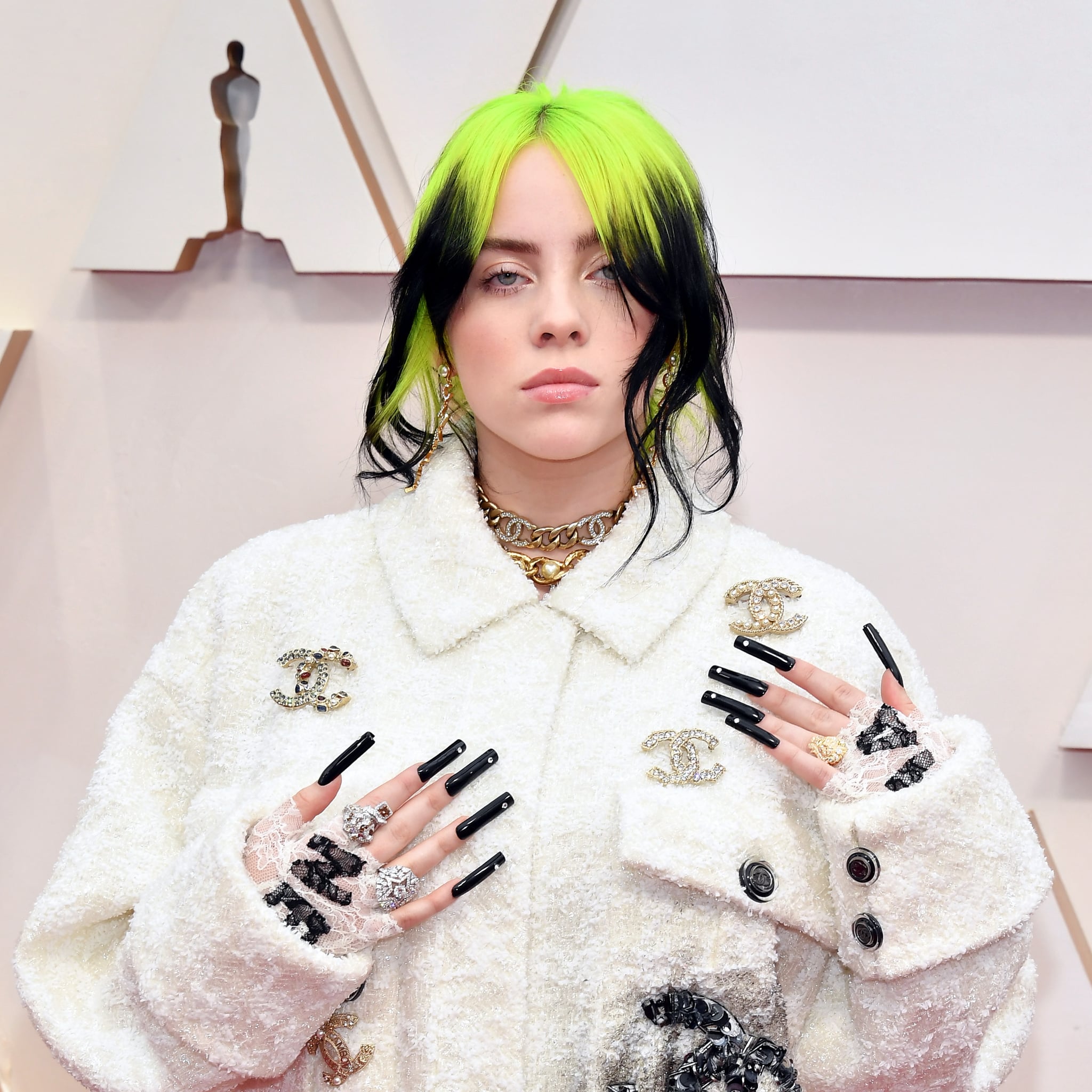 Billie Eilish S Chanel Hair Accessory At The Oscars 2020