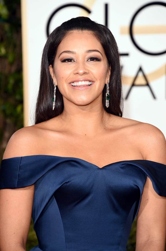 Gina Rodriguez's Dress at the 2016 Golden Globes