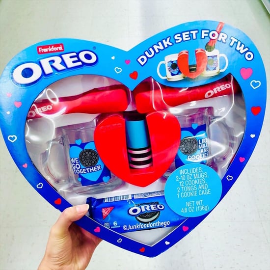 Oreo's Dunking Set For Two Is Perfect For Valentine's Day