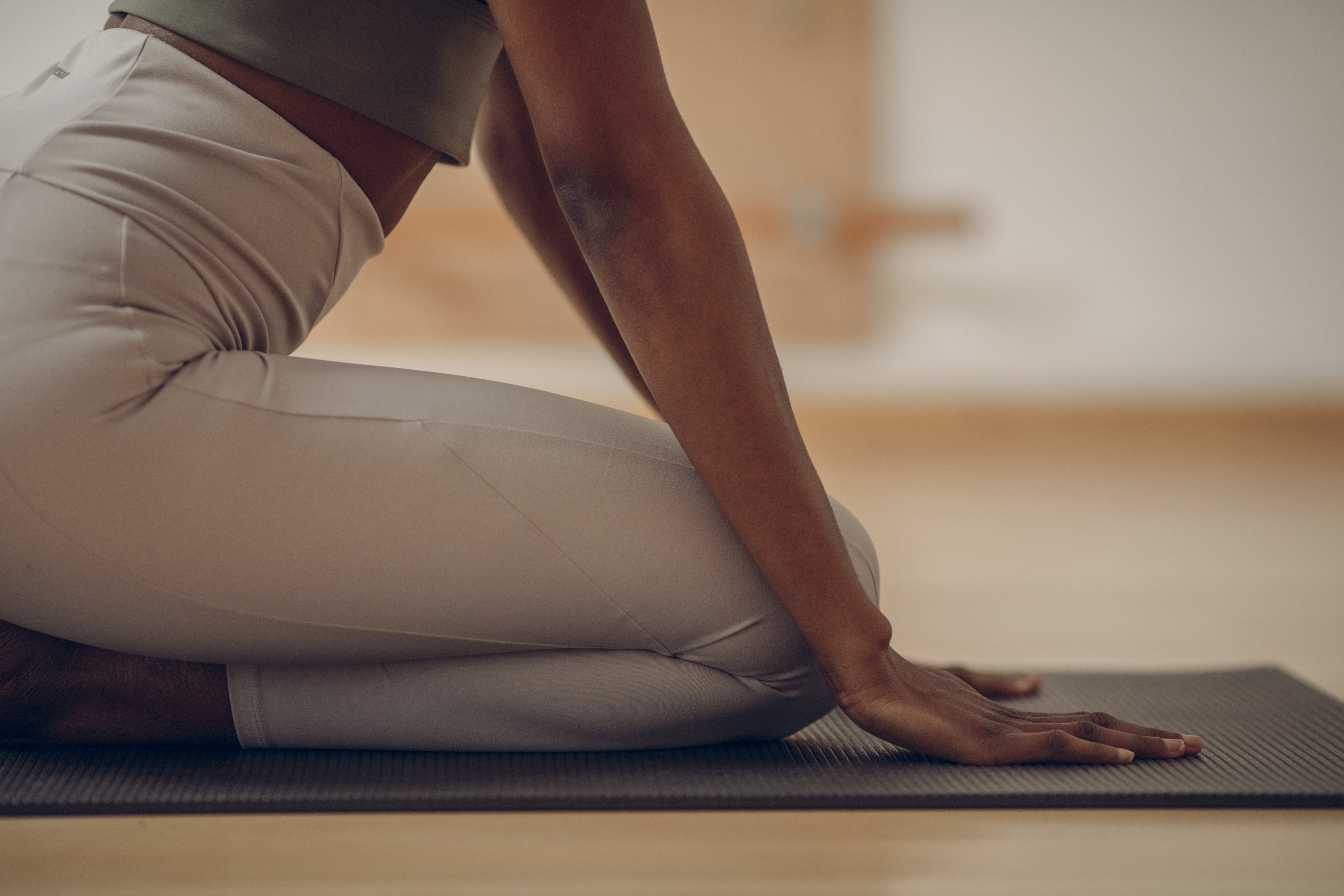 Alo Warrior Yoga Mat in Highlighter