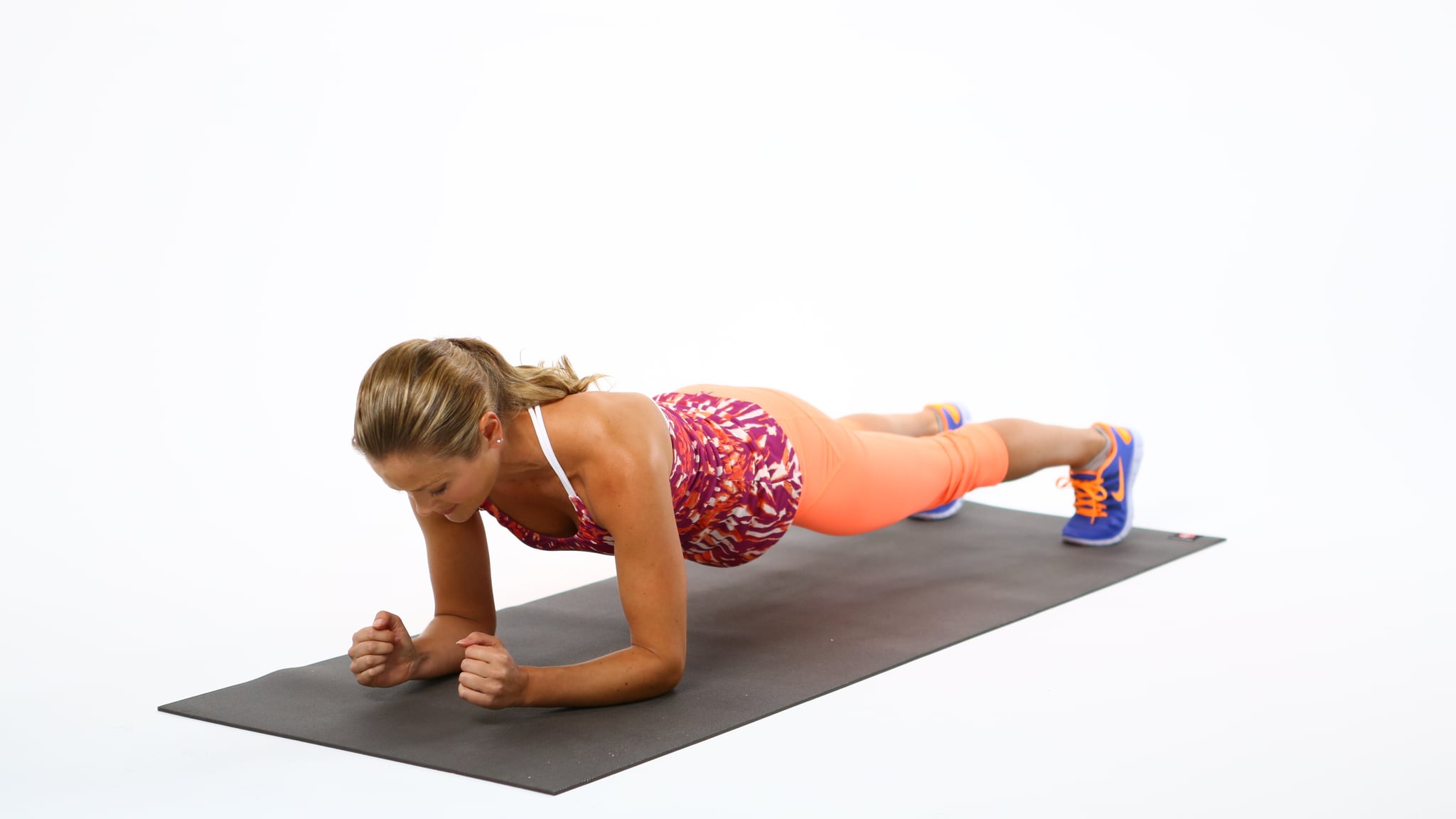  The 1-Second Trick That Will Make Doing a Plank Infinitely Easier 