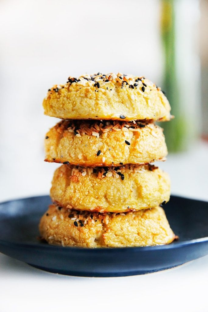 Whole30: Everything Bagel Cauliflower Rolls