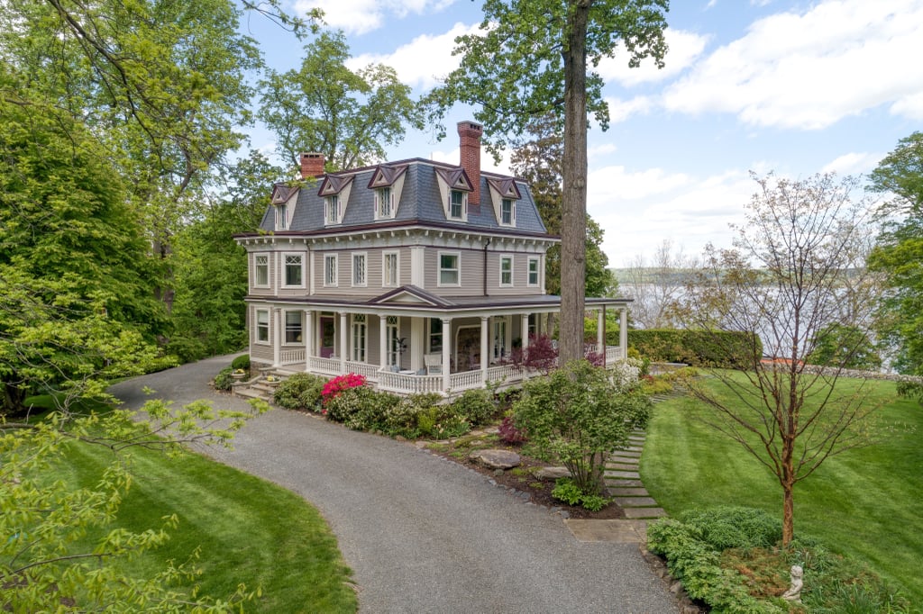 House From the Movie Stepmom For Sale
