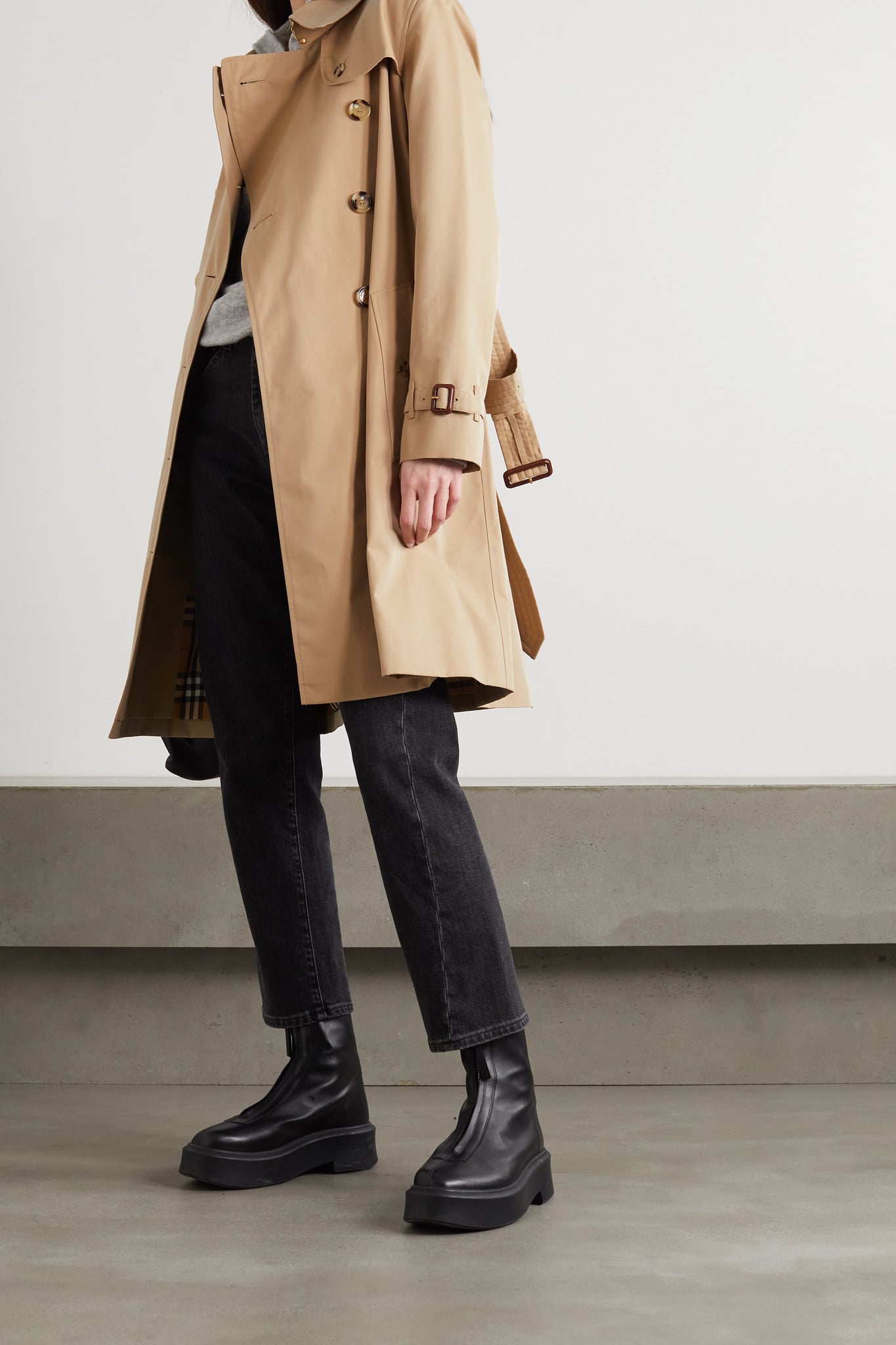 Burberry The Kensington Cotton-Gabardine Trench Coat | The Top Coat and  Jacket Trends of 2023, From Trench Coats to Sporty Puffers | POPSUGAR  Fashion Photo 8