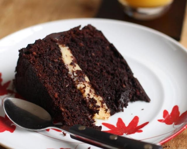 Natilla-Filled Chocolate Cake