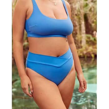 20 Best Swimsuits for Big Busts in 2022: Summersalt, Knix, Aerie