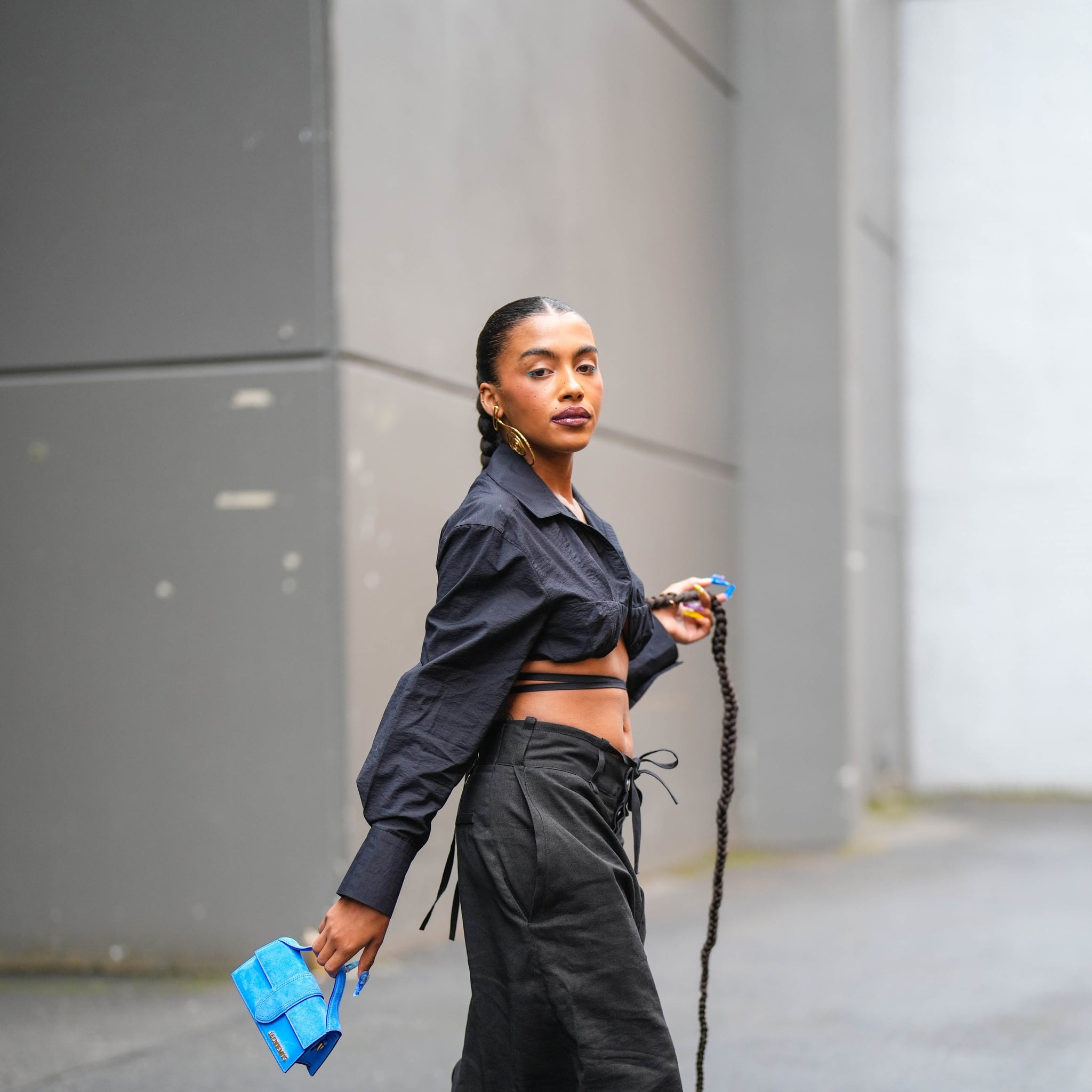 30 Outfits That'll Inspire You to Ditch Your Bra for Good  Nyfw street  style, Cool street fashion, Street style chic
