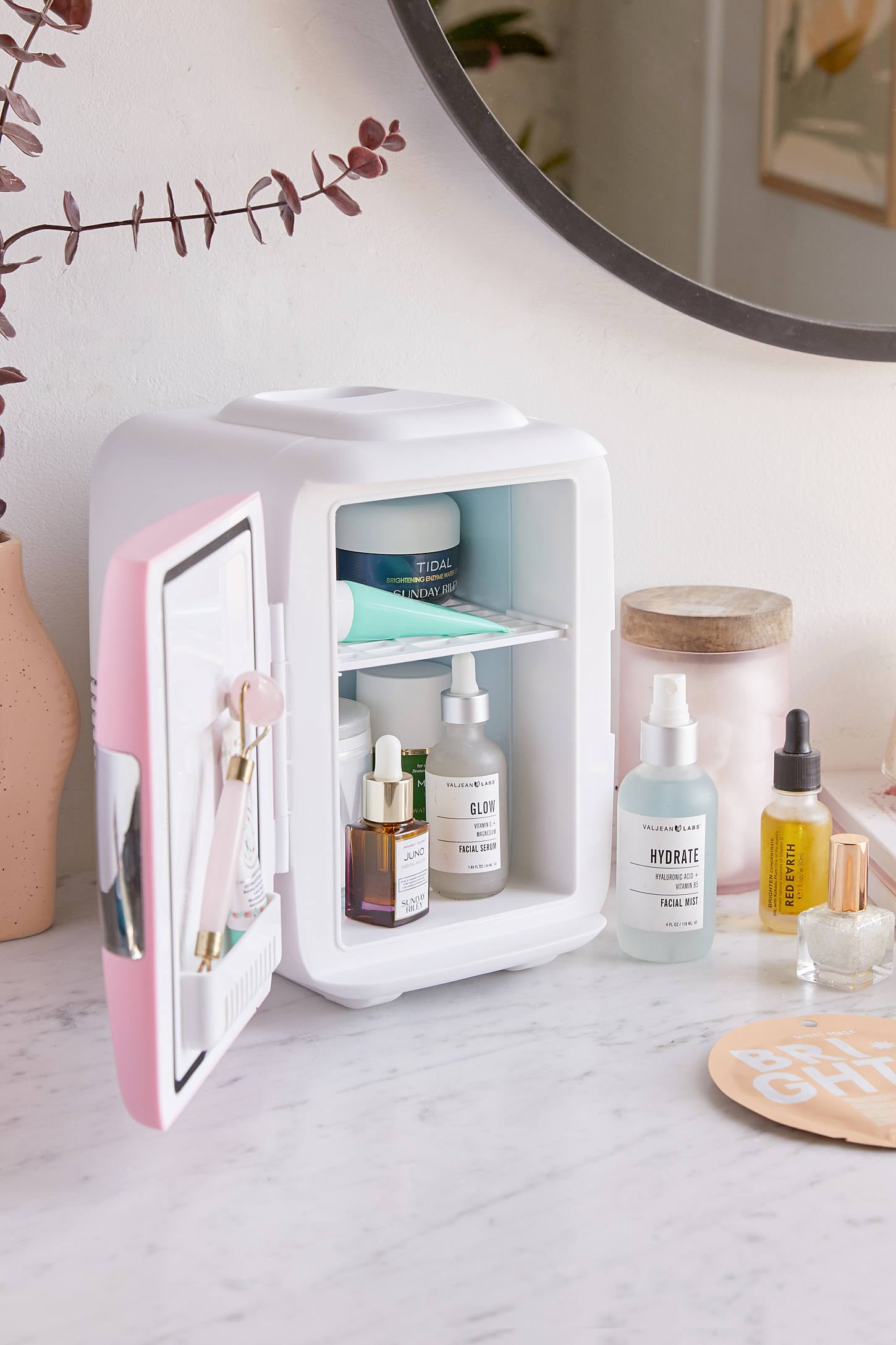 Cooluli mini 2025 beauty refrigerator