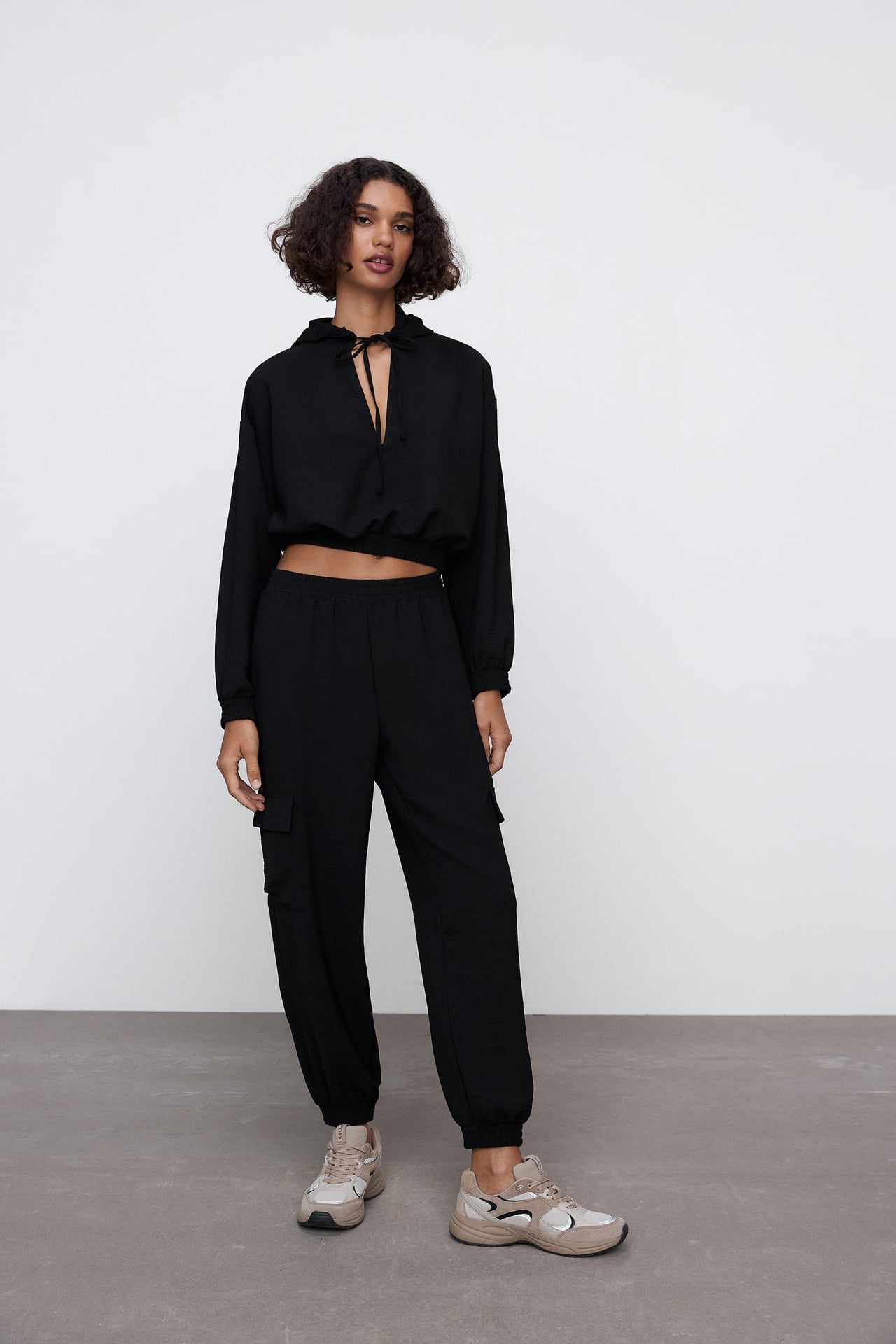 Zara Flowy Cropped Sweatshirt and Cargo Joggers, Zara Has All the Matching  Sets You'll Want to Live and Lounge In