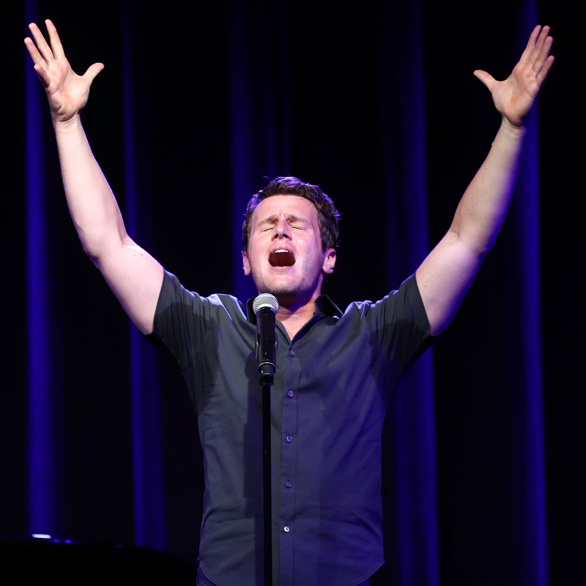 Watch Jonathan Groff s Singing Videos POPSUGAR Entertainment UK