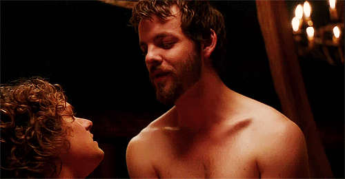 Renly And Loras Pitch A Tent Game Of Thrones Sex Scenes In S
