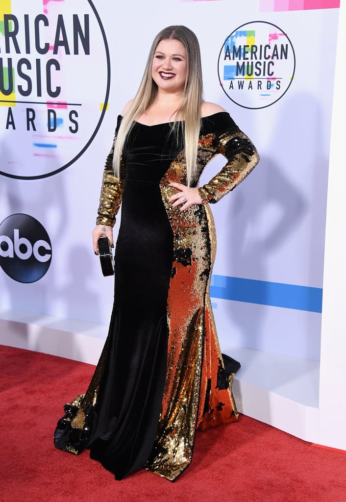 Kelly Clarkson and Family at the 2017 American Music Awards