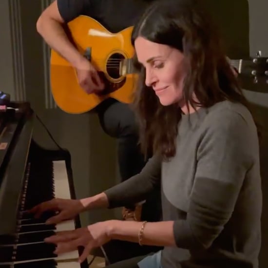 Watch Courteney Cox Play Friends Theme Song on Piano