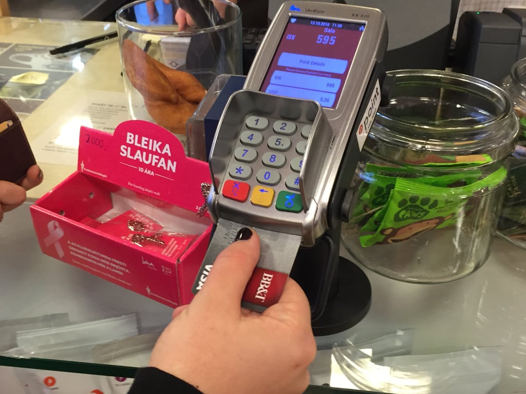 Fast credit card chip readers