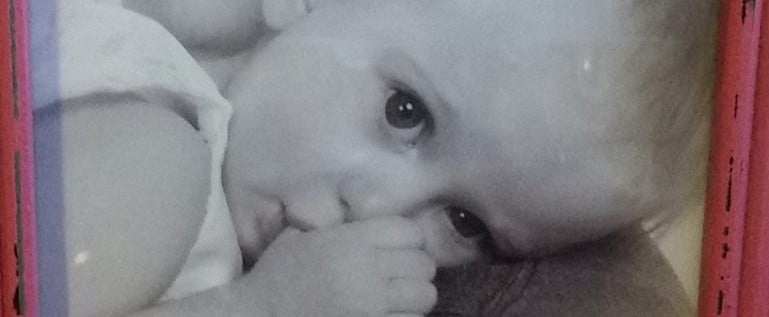 Photographer Reminds Mom to Be in Photos With Her Baby