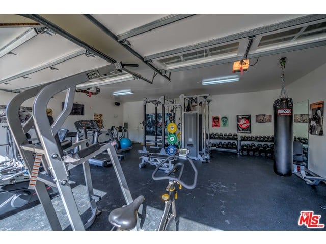 Chris Hemsworth and Elsa Pataky Selling Malibu Home