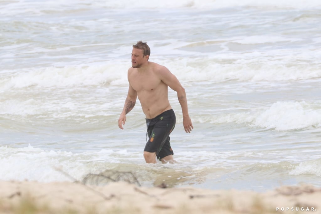 Charlie-Hunnam-Shirtless-Beach-Hawaii-Ap