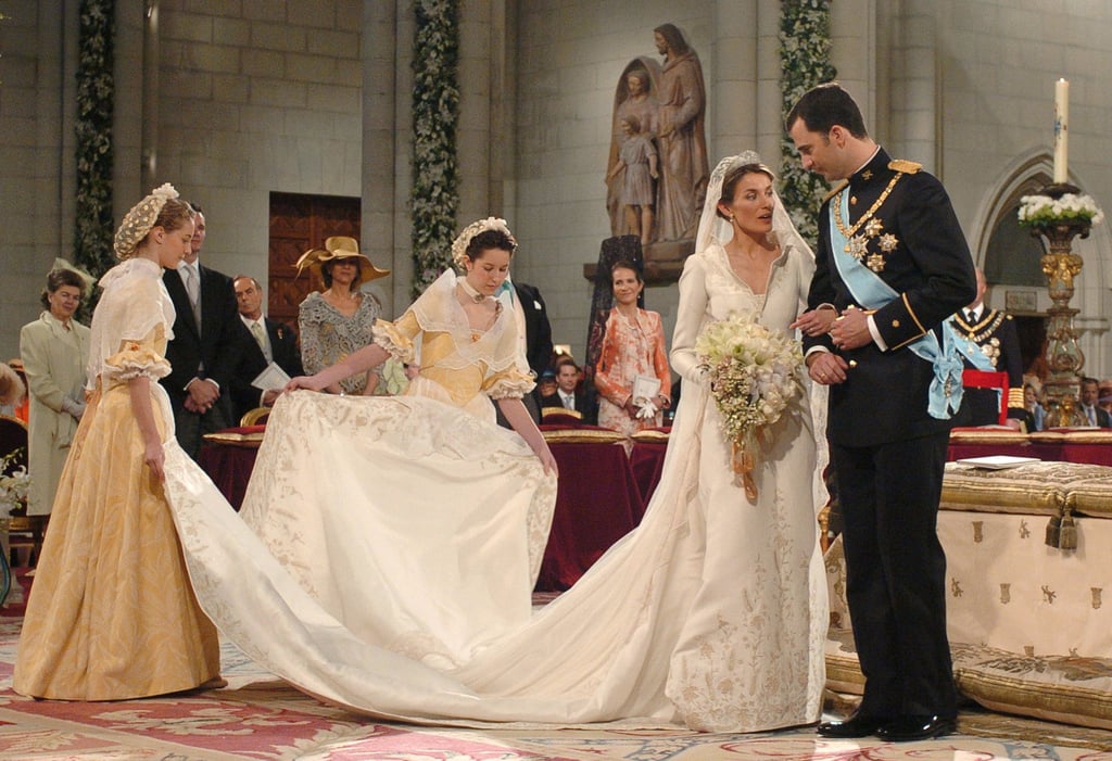 Who Designed Queen Letizia of Spain  s Wedding  Dress  