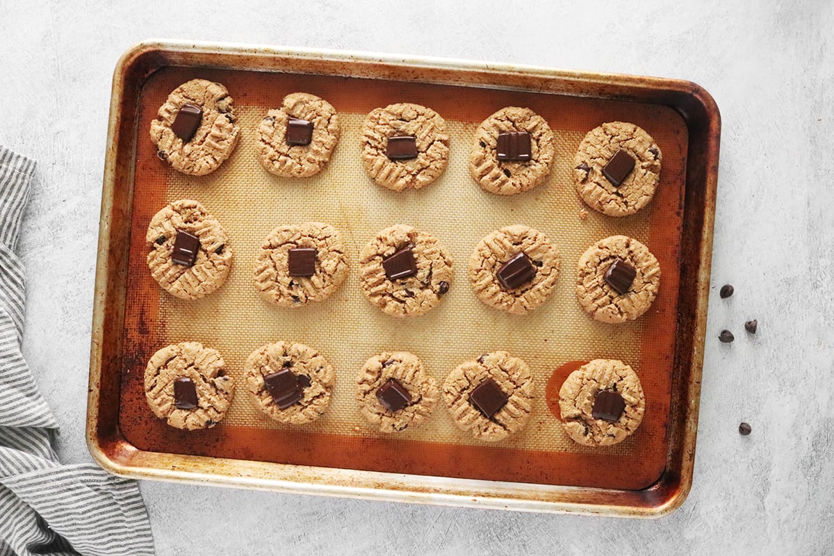 Bake vegan chocolate chip cookies