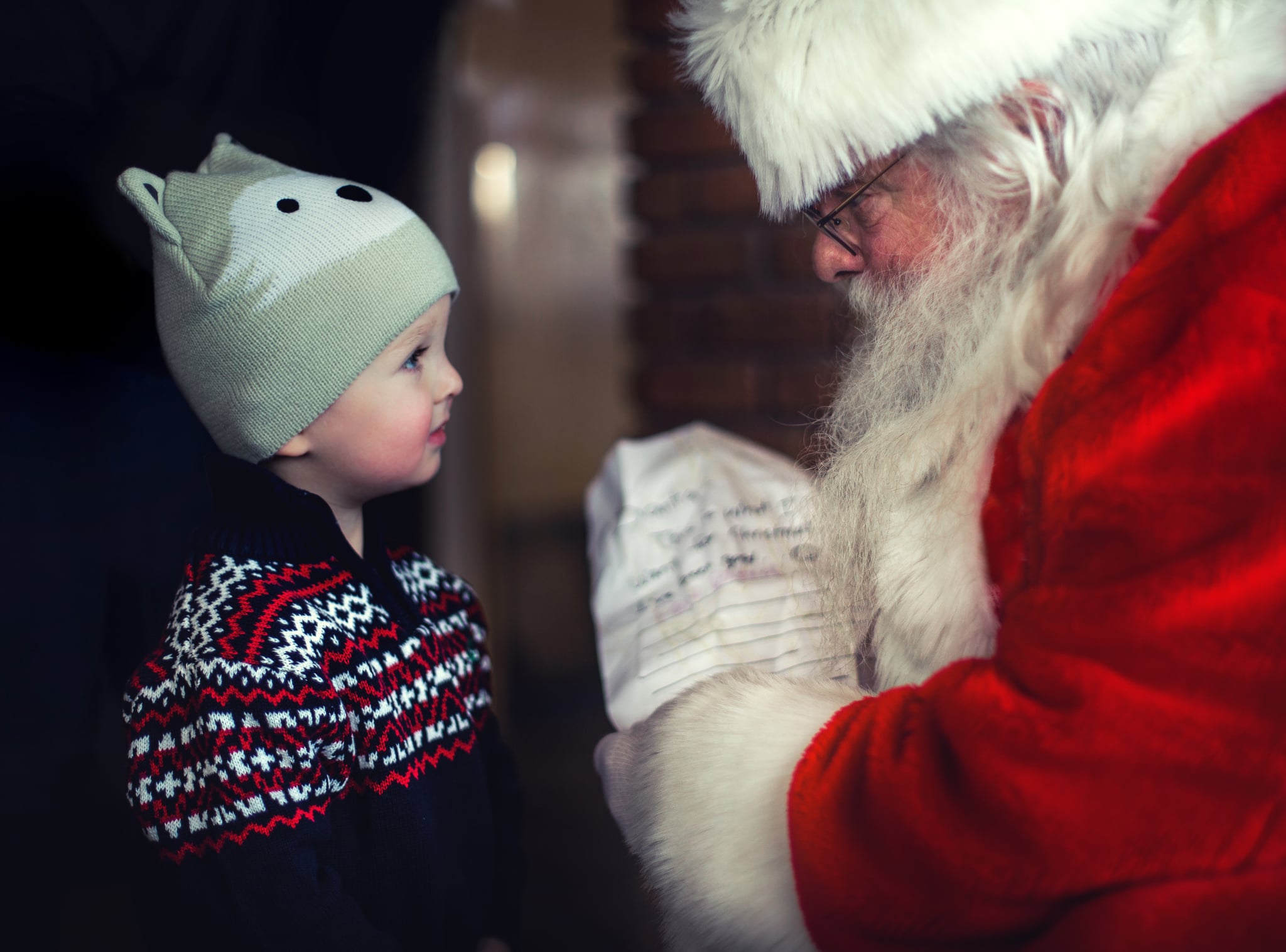 best-trick-to-get-kids-to-believe-in-santa-popsugar-family