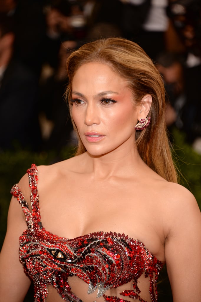Jennifer Lopez at the Met Gala 2015 | Pictures