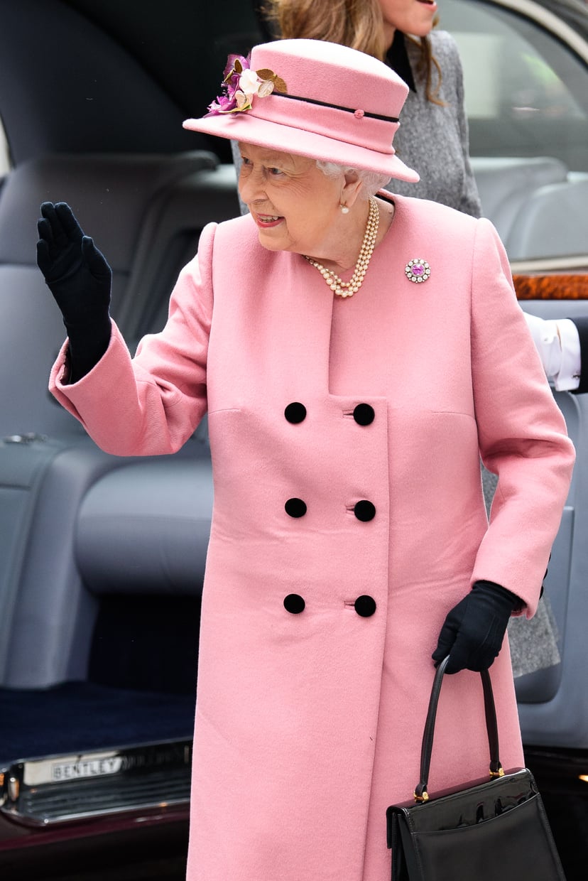 LONDON, ENGLAND - MARCH 19: Queen Elizabeth II visits King's College London on March 19, 2019 in London, England to officially open Bush House, the latest education and learning facilities on the Strand Campus. (Photo by Joe Maher/Getty Images)