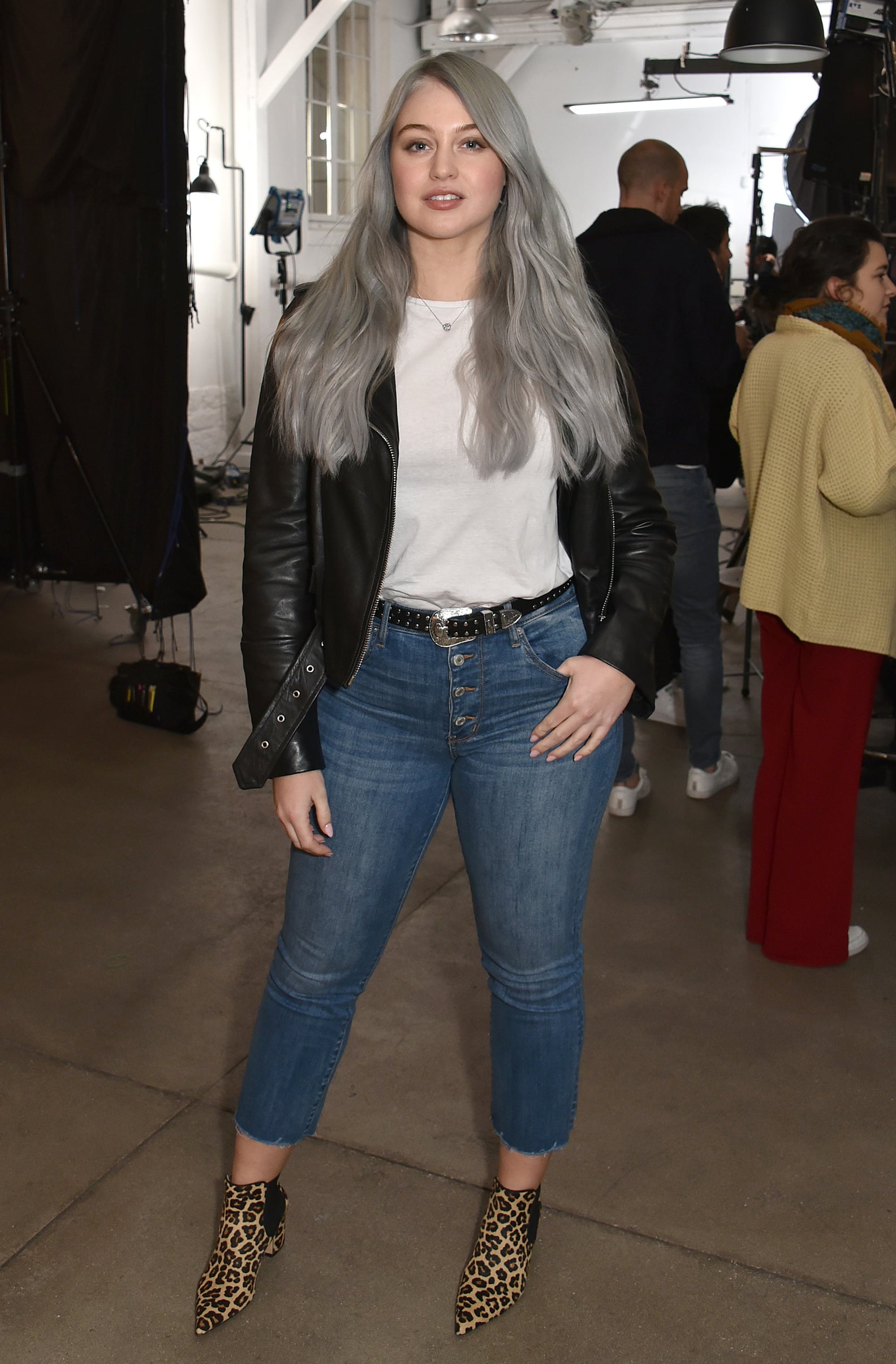 Iskra Lawrences Silver Gray Hair January 2019 Popsugar Beauty 6677