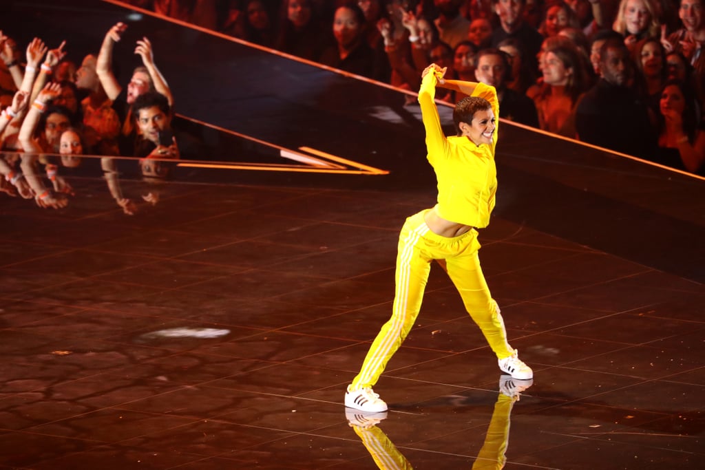 Alyson Stoner Dances For Missy Elliott 2019 MTV VMAs Tribute