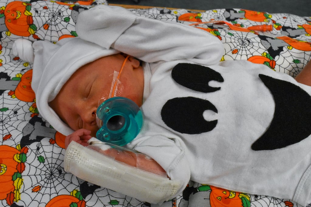 Photos of Babies in the NICU Dressed Up For Halloween 2020