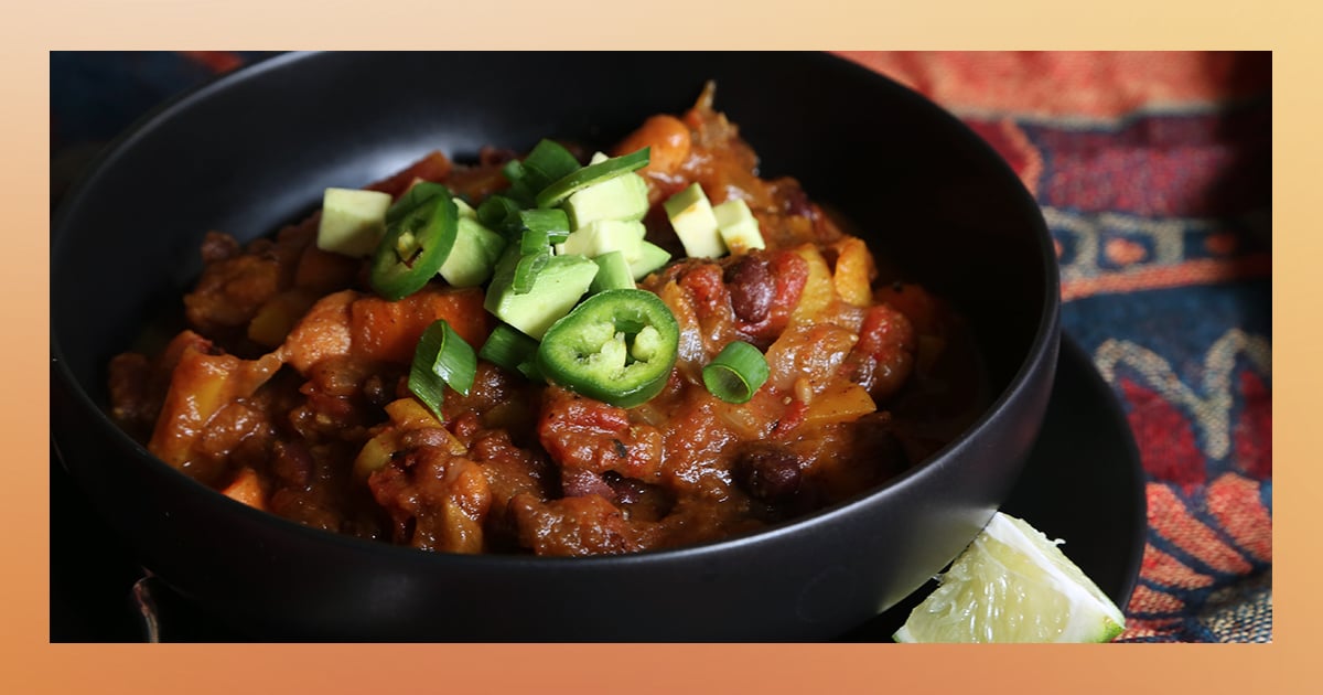 If You Have a Can of Pumpkin, You Can Make This Vegan Pumpkin Chili in a Flash
