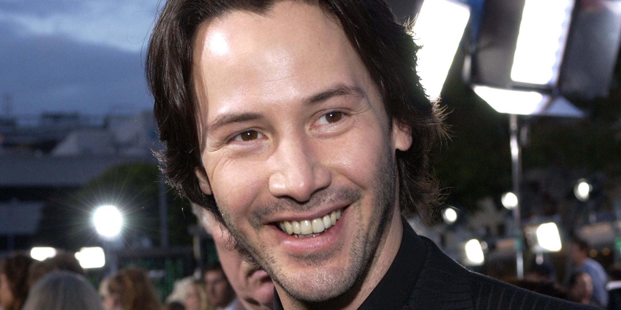 Pictures of Keanu Reeves Smiling | PS Celebrity