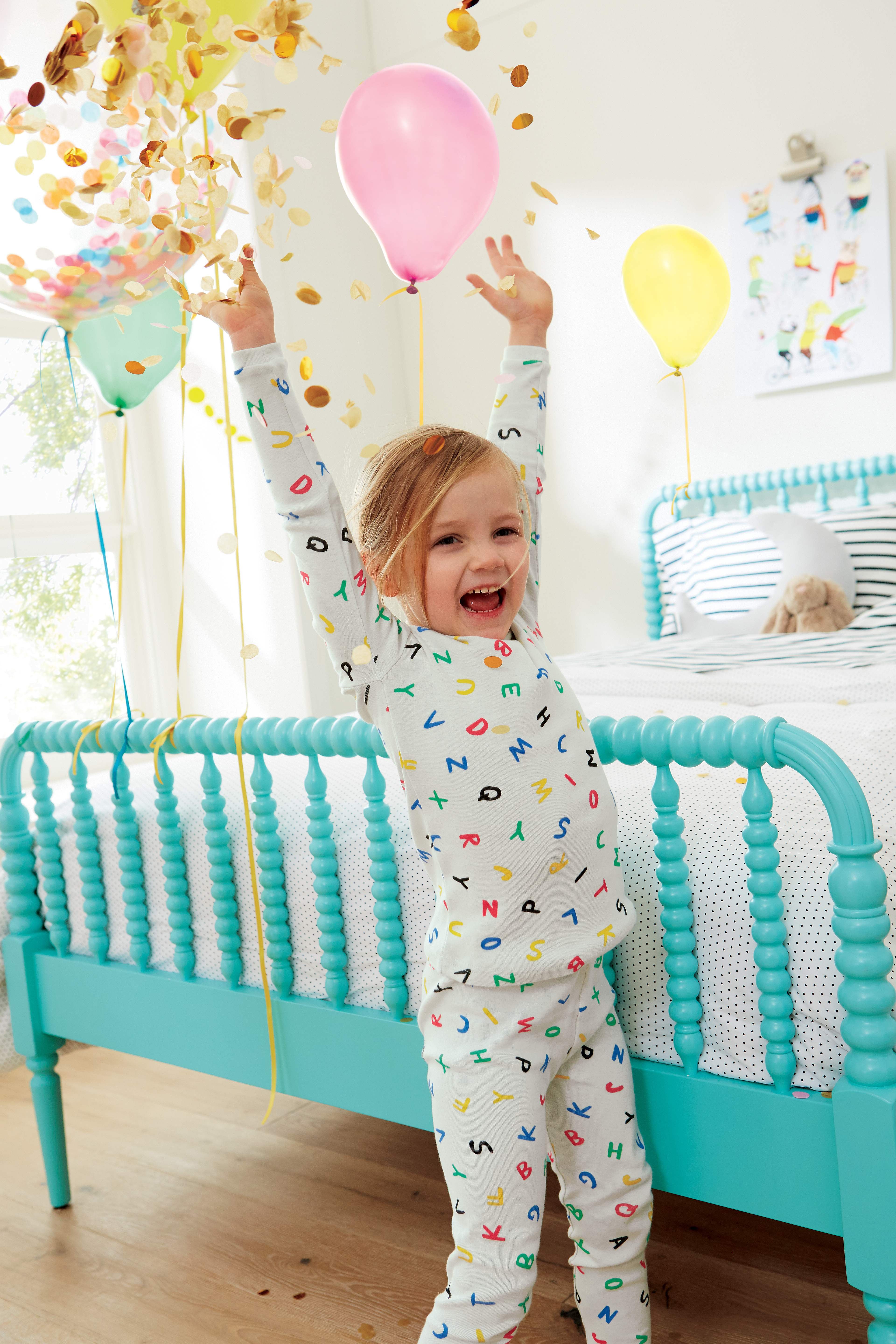 Land of clearance nod kids table
