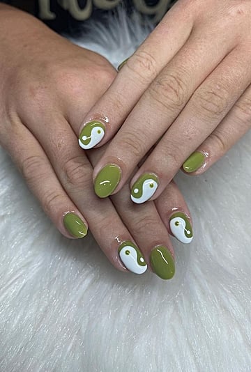 Overlay Nails Photos and Inspiration